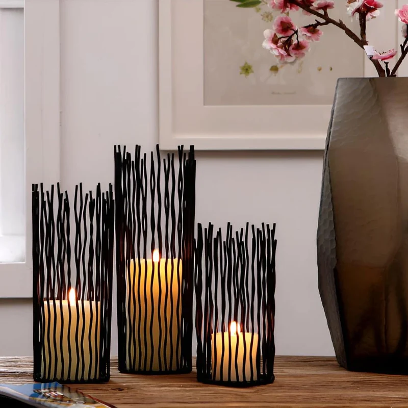 Sort Boheme-Lysestage i Jern - Tidløst Design til Hjemmet