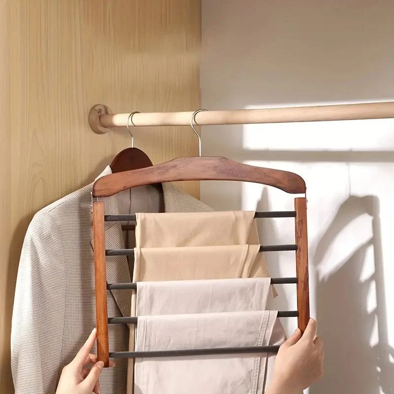 Elegante Træbøjler til Optimal Skabsplads og Stil