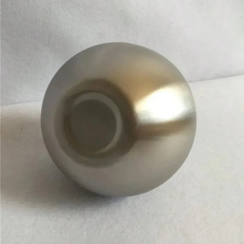 Elegant rustfri stål sæbedispenser 550 ml med moderne design