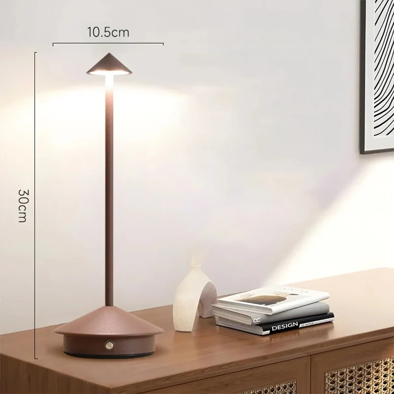 Elegant USB-bordlampe med berøringsfunktion og dæmpbart lys