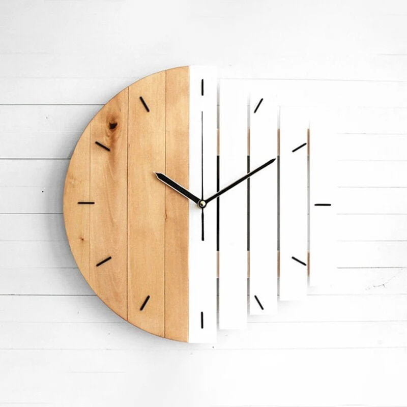 Elegant Vægur i Naturtræ – Skab Hygge og Stil i Hjemmet
