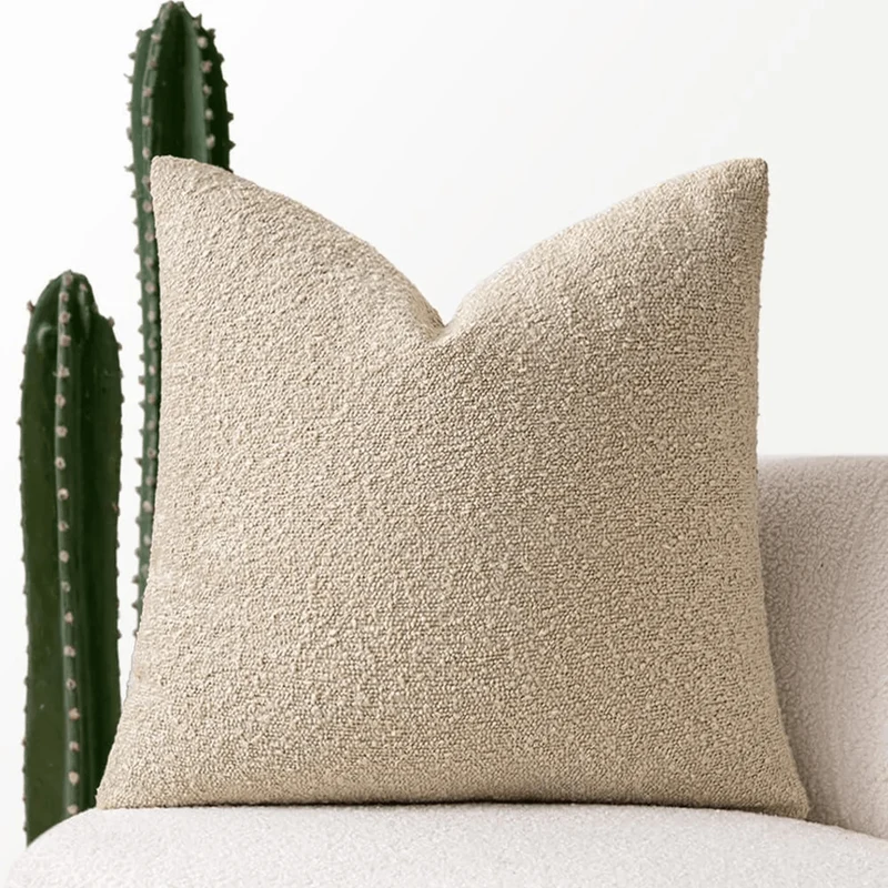 Elegant pudebetræk i tidløst design til sofa og seng