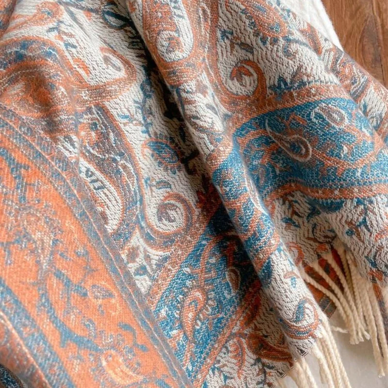 Stilfuld Paisley Dametørklæde i Blød Mikrofiber til Vinterdage