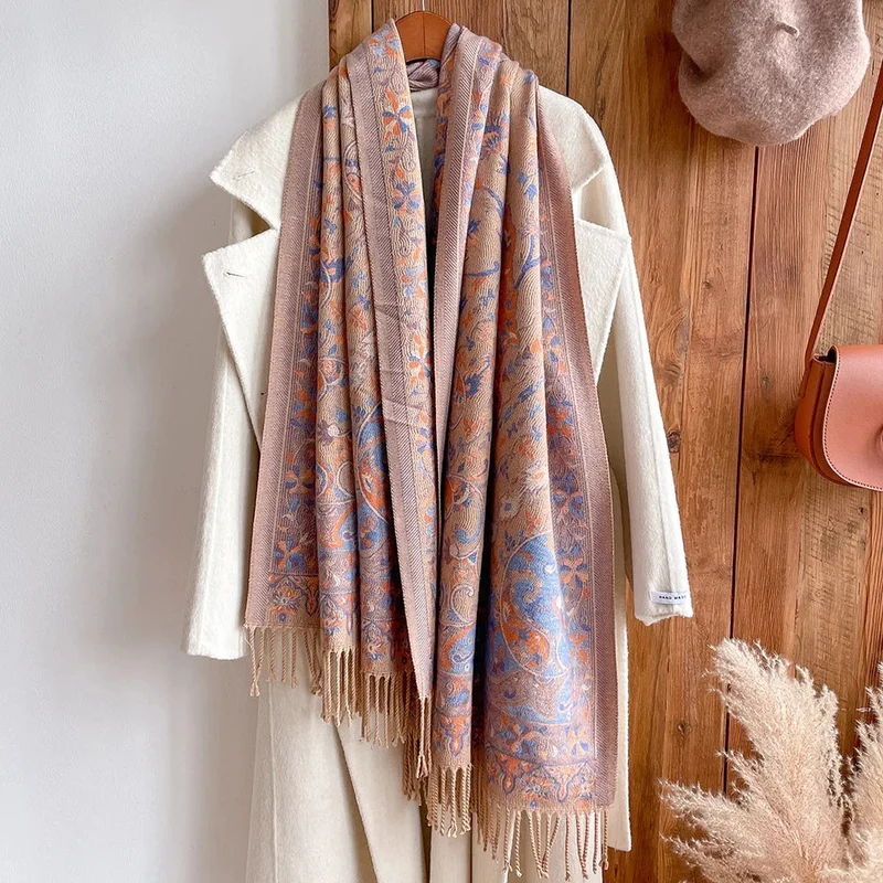 Stilfuld Paisley Dametørklæde i Blød Mikrofiber til Vinterdage