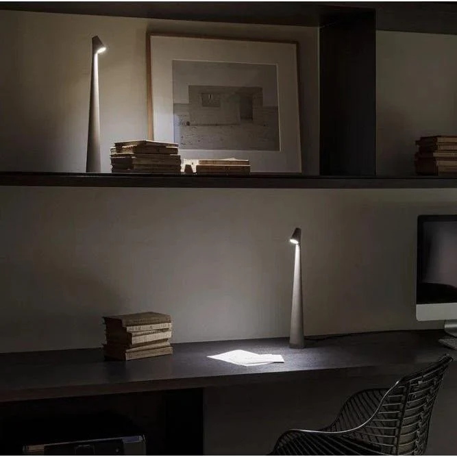 Trådløs LED Bordlampe – Stilrent Design & Fleksibel Belysning