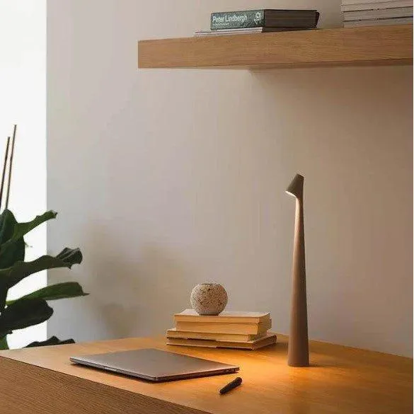 Trådløs LED Bordlampe – Stilrent Design & Fleksibel Belysning