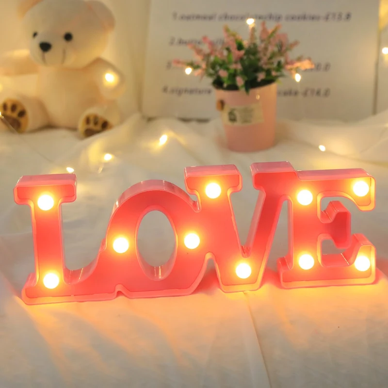 LED LOVE Skilt - Batteridrevet Lys til Romantisk Indretning