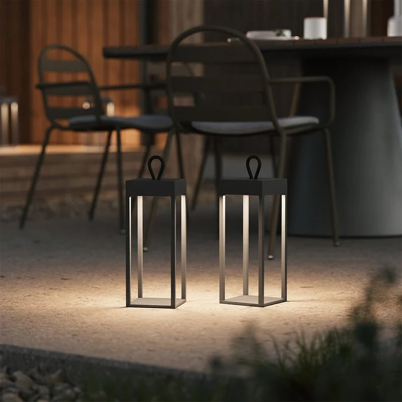 Bærbar LED Lanterne: Justerbar Lys til Terrasse & Have