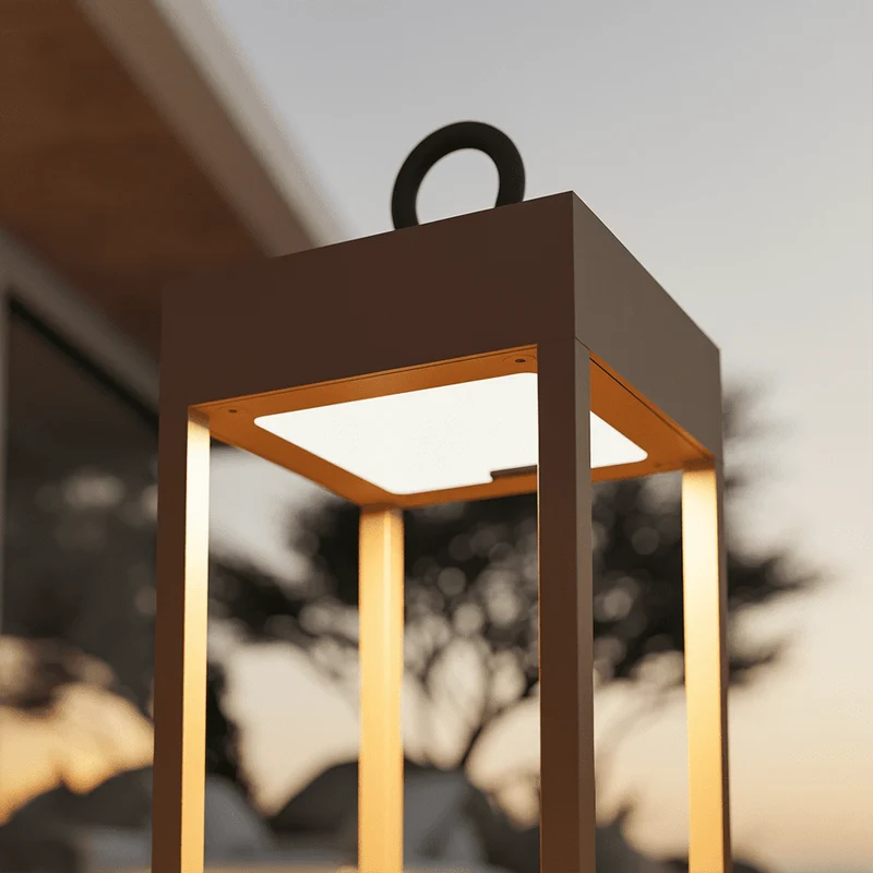 Bærbar LED Lanterne: Justerbar Lys til Terrasse & Have