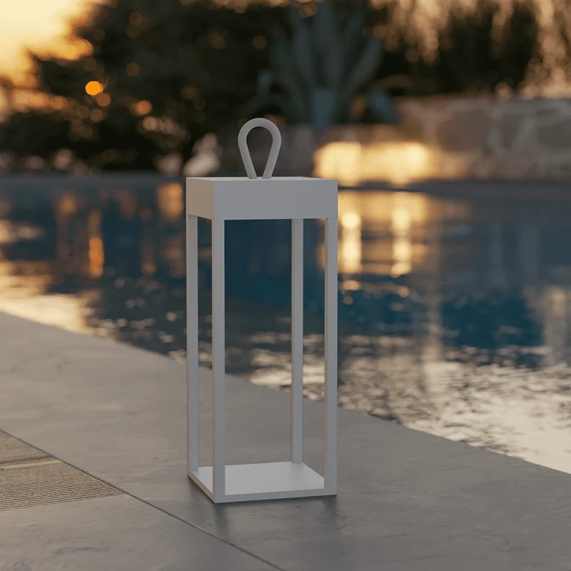 Bærbar LED Lanterne: Justerbar Lys til Terrasse & Have