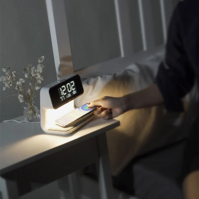 Natlampe med Trådløs Oplader – Smart og Pladsbesparende