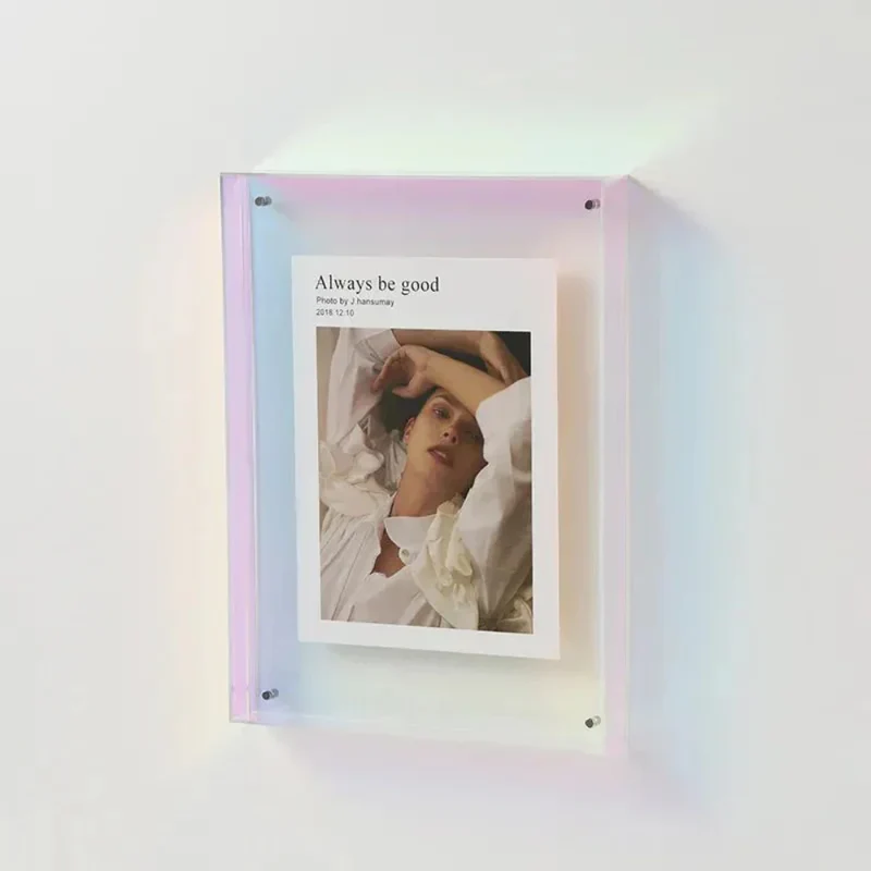 Elegant Akryl Fotoramme med Livlige Farvekanter