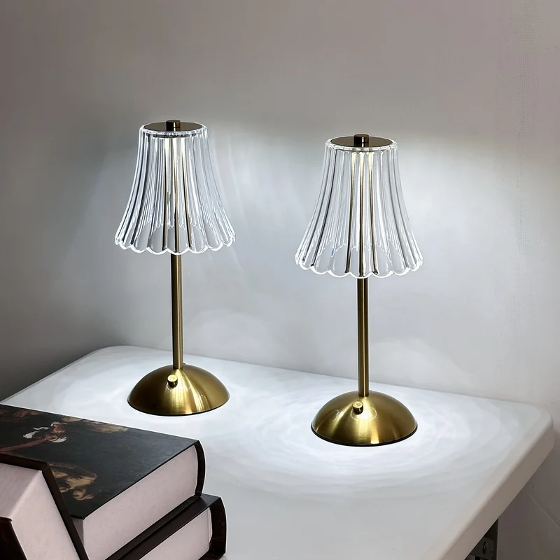 Elegant og Justerbar LED Bordlampe med Touch Sensor