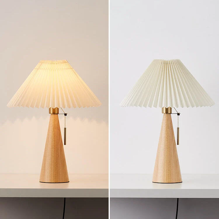 Japansk Bordlampe med Plisseret Skærm i Træ og Stofdesign