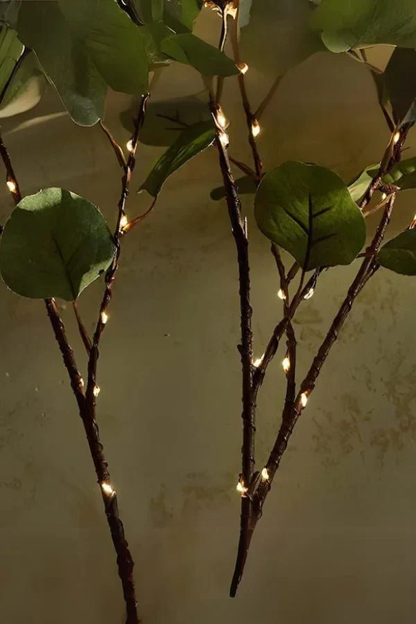 Dekorative LED-grene med blomsterlys – Skab varm atmosfære