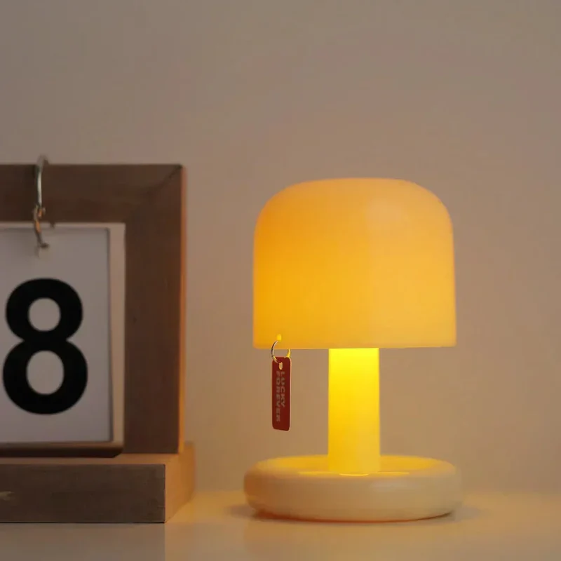 Bærbar Solnedgangs Lampe med Indbygget USB Opladning