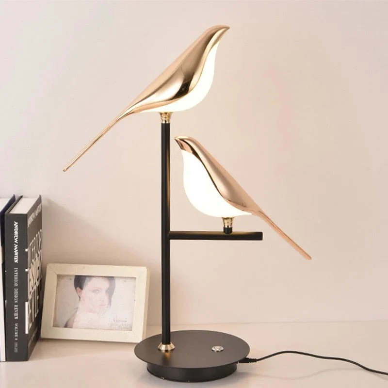 Stilfuld LED Bordlampe med Fugleform – Skab Hygge og Elegance