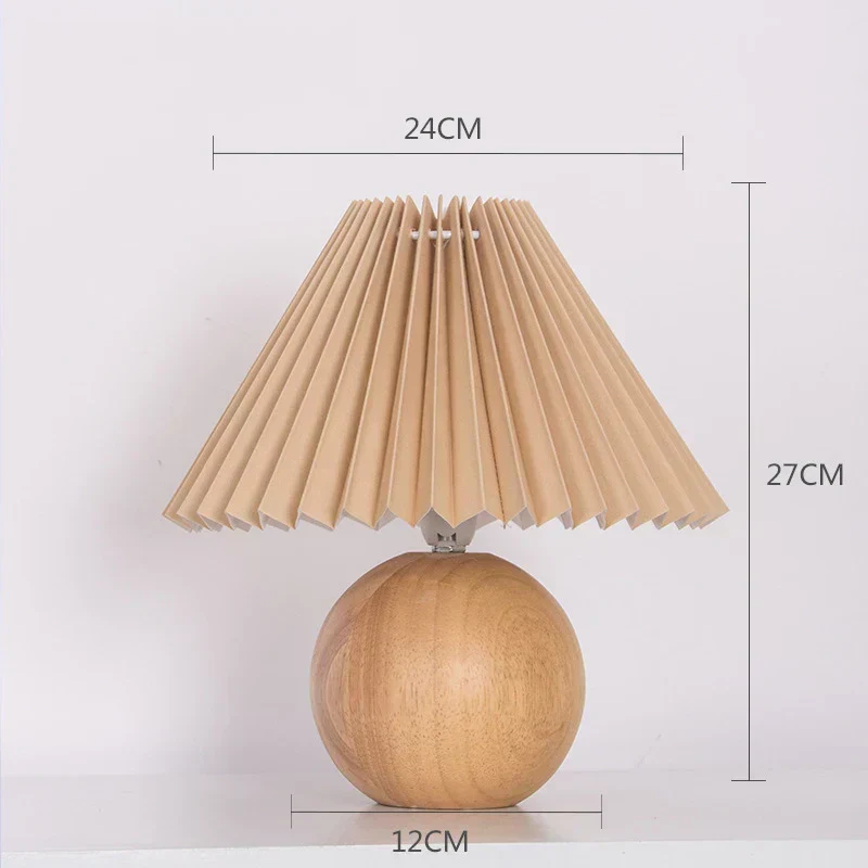Vintage Bordlampe med Plisseret Skærm – Nostalgisk Hyggebelysning