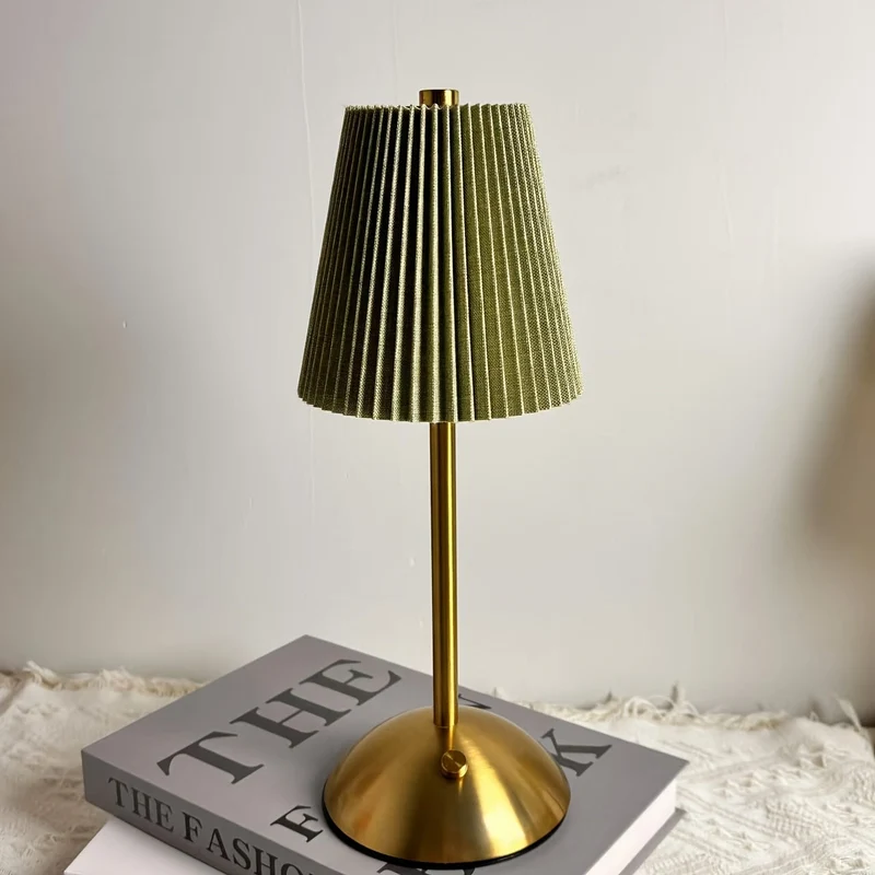 Stilfuld LED Bordlampe med Berøringskontrol & Genopladning