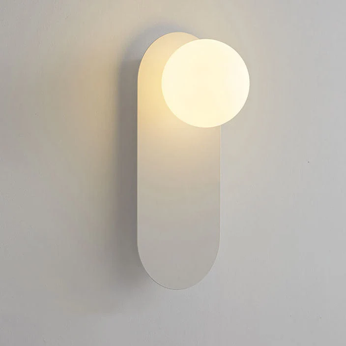 Elegant Væglampe i Glas – Blødt Lys & Skandinavisk Design