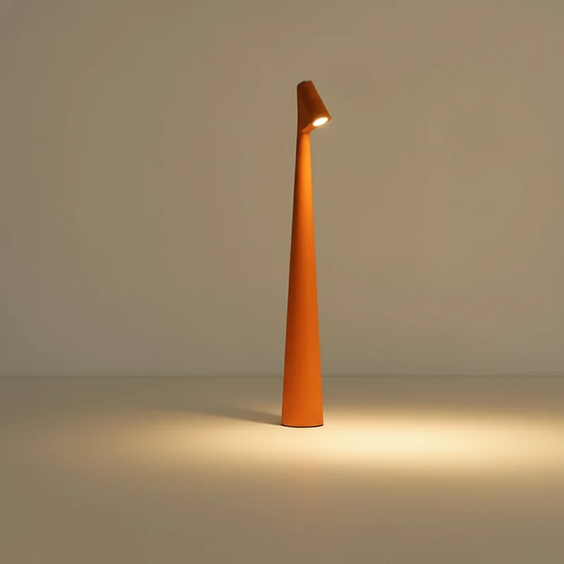 Trådløs LED Bordlampe med Minimalistisk Nordisk Design