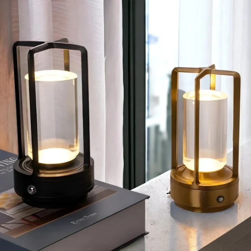 Trådløs LED Bordlampe – Elegant Skandinavisk Design