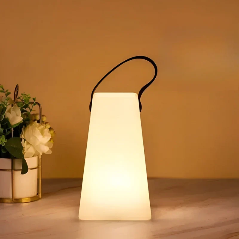 Bærbar LED Bordlampe med Justerbar Lys og Vandtæt Design