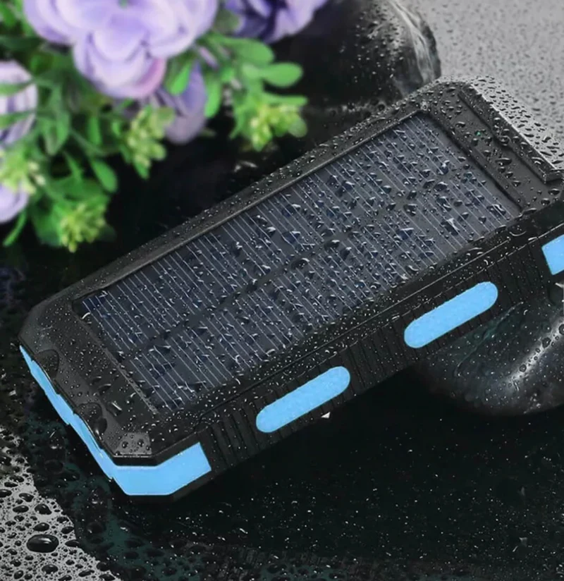 Robust solcelle powerbank med dobbelt USB og LED-lygte