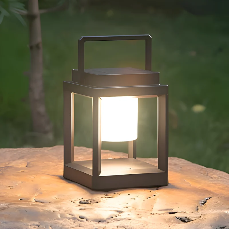 Solarlanterne med USB: Bæredygtig og Elegant Udendørsbelysning