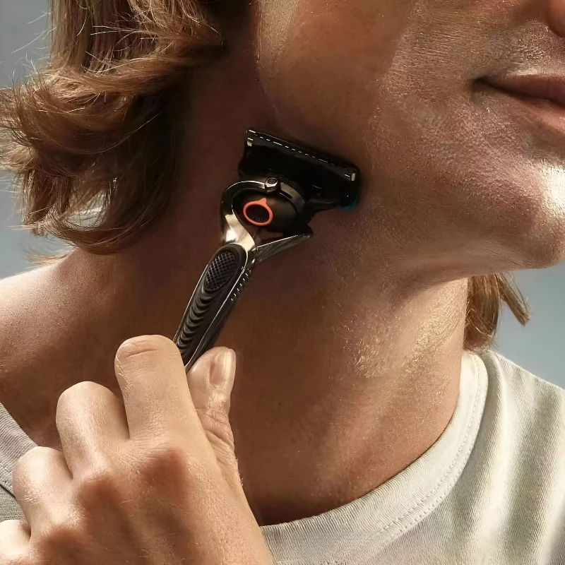 Perfekt Barbering med GlideRazor – Ingen Irritation