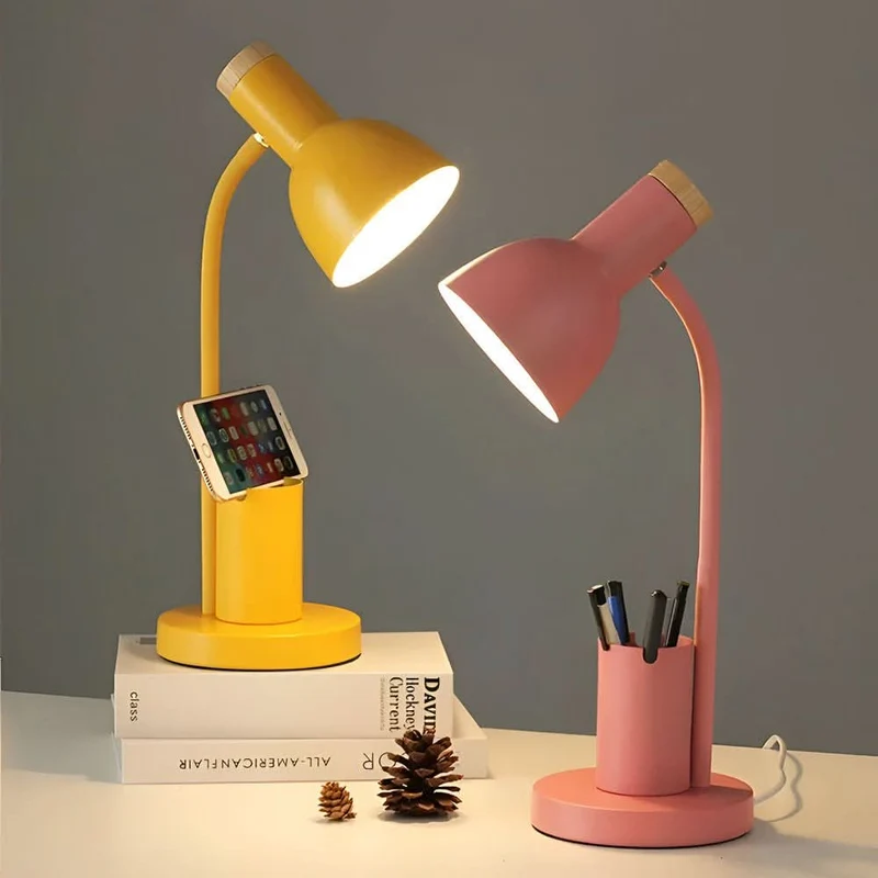 Moderne LED Bordlampe med Penneholder og Justerbart Lys