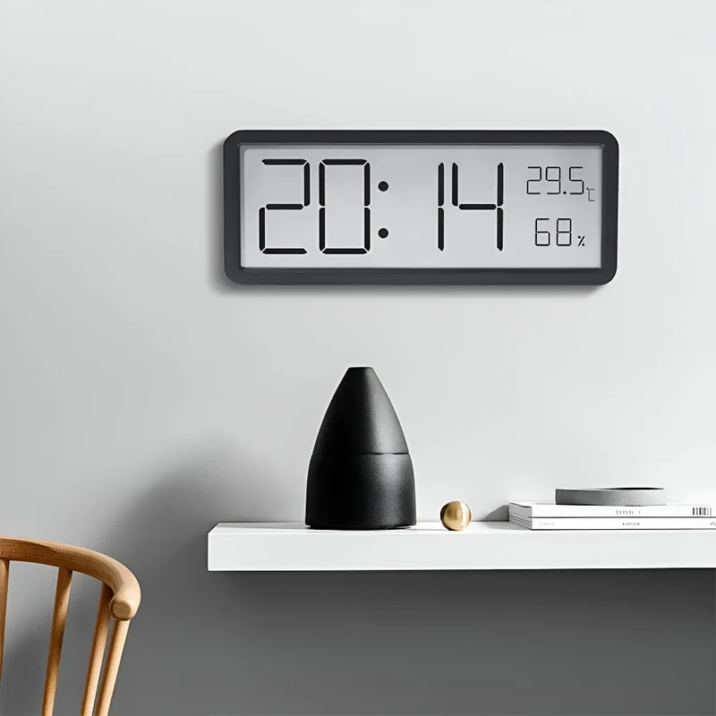 Elegant LED Vægur med Klimainformation & Automatisk Lysstyrke