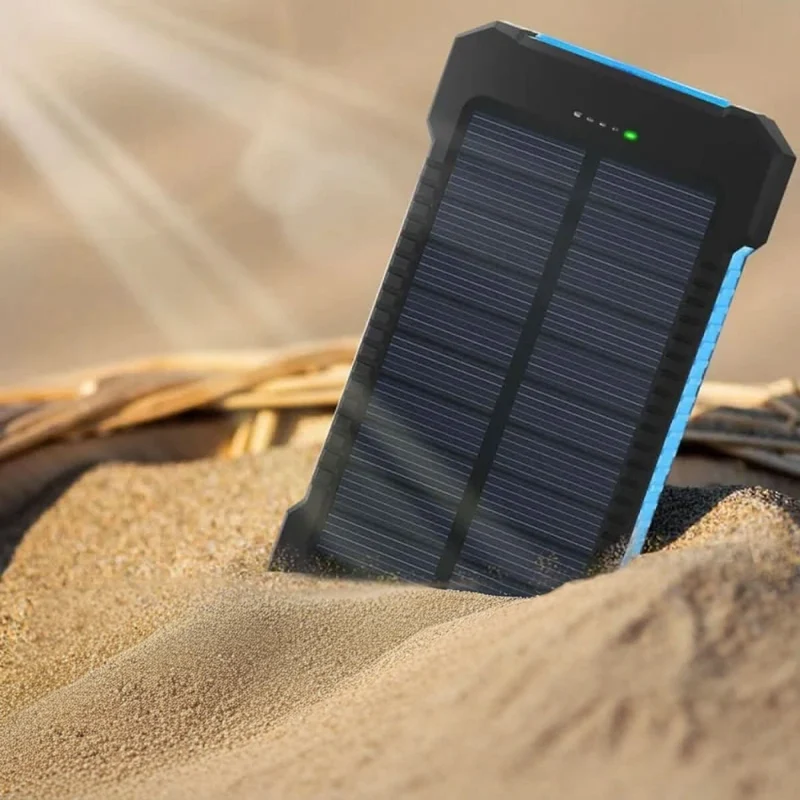 Vandtæt Solcelle Powerbank 30000mAh med Dobbelt USB – Perfekt til Friluftsliv