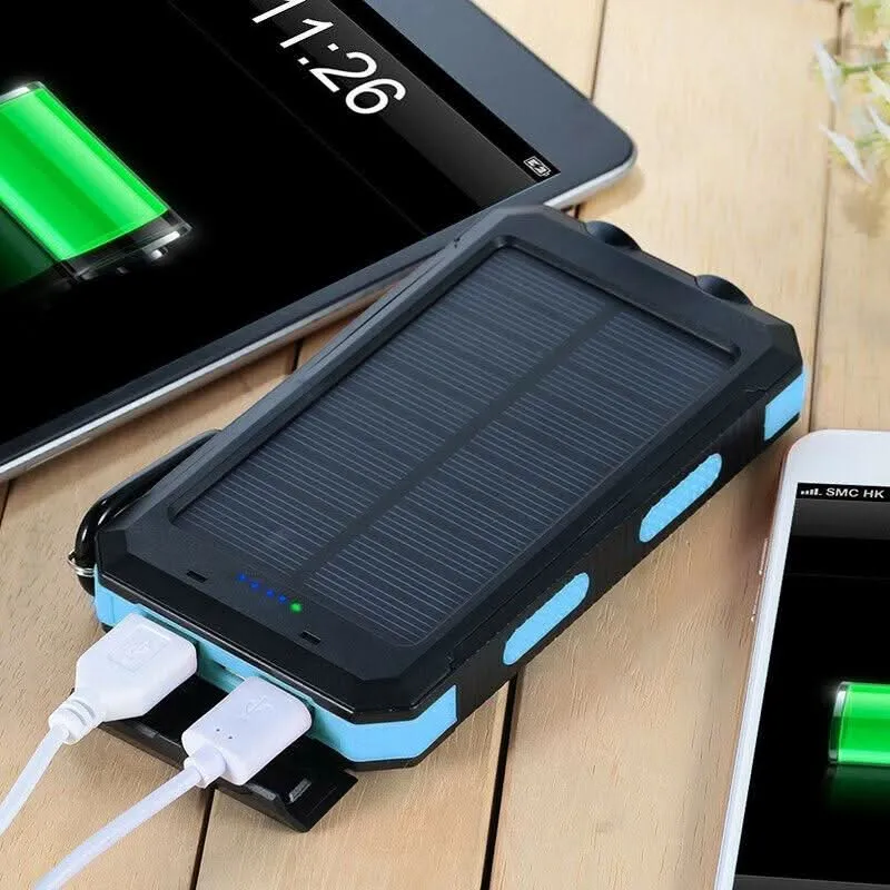 Vandtæt Solcelle Powerbank 30000mAh med Dobbelt USB – Perfekt til Friluftsliv