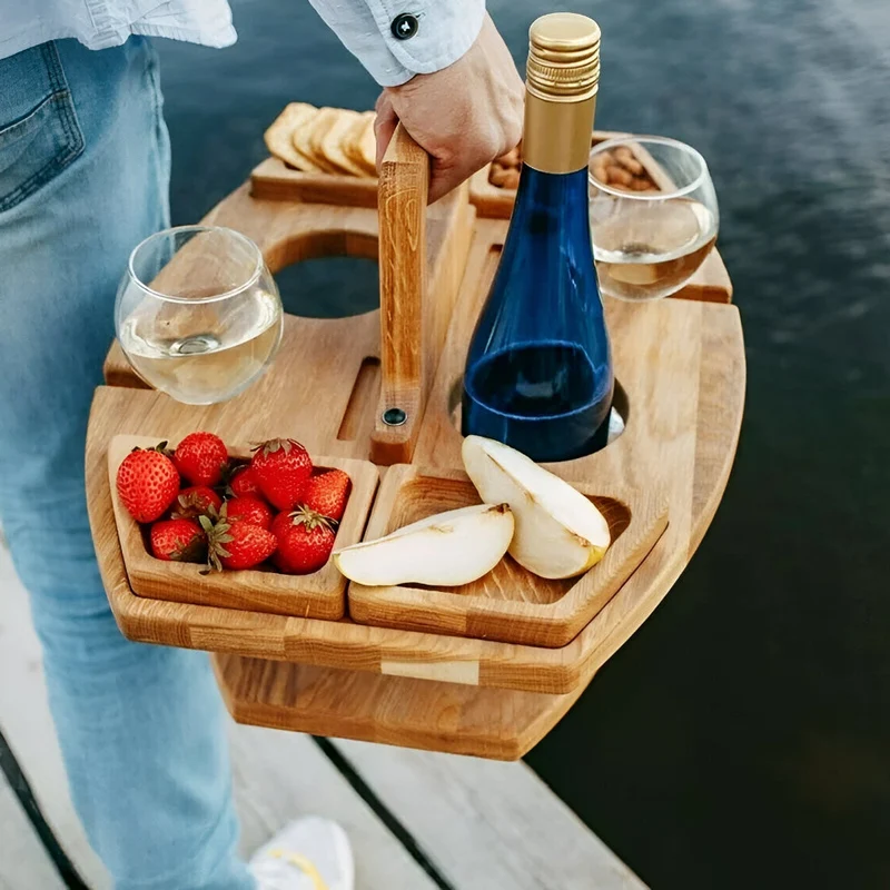 Bærbart Træ-Picnicbord med Vinholder - Stilfuld Udendørs Nydelse