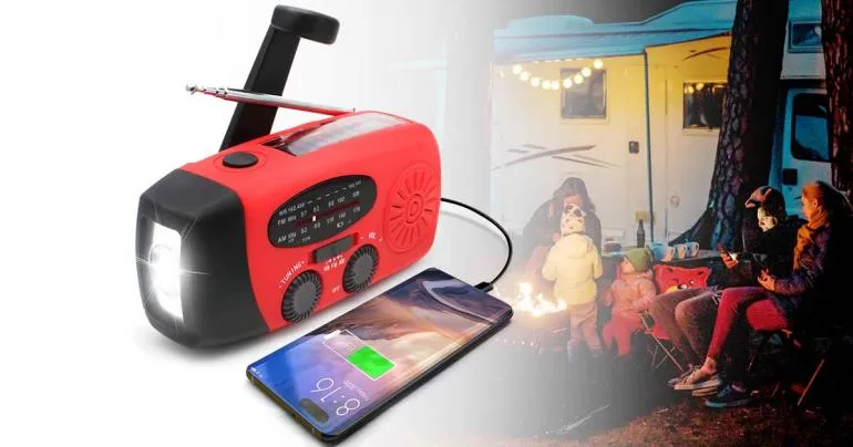 Solcelledrevet Nødradio med Powerbank og Multifunktioner