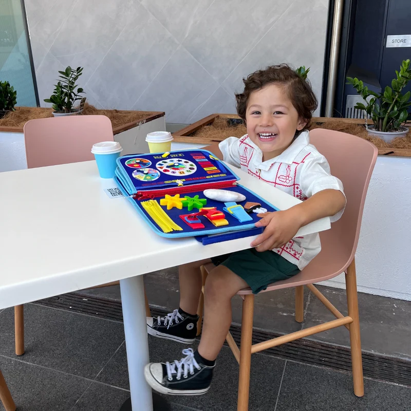 Montessori Aktivitetsbræt til Småbørn – Læring Uden Skærme
