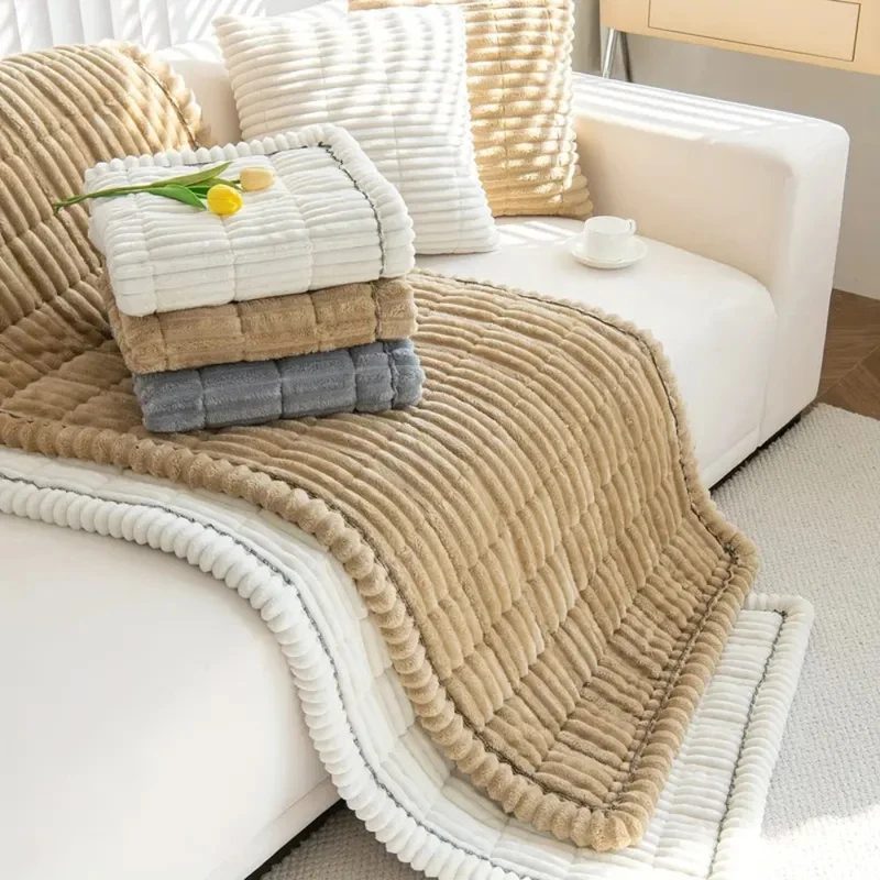 Elegant Plys Sofabetræk med Anti-Slip og Nem Vedligeholdelse