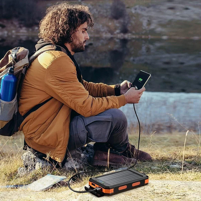 Solcelledrevet Powerbank til Outdoor Eventyrere