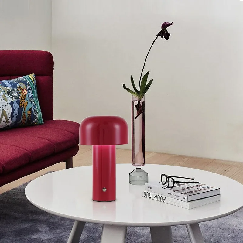 Farverig LED Natlampe med USB - Skab Hygge og Fantasi