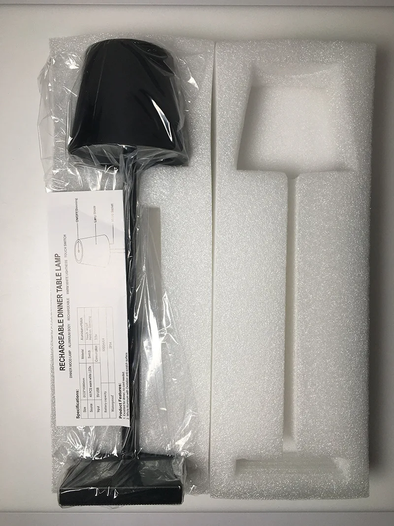Trådløs Bordlampe med Genopladelig Komfort og Stil