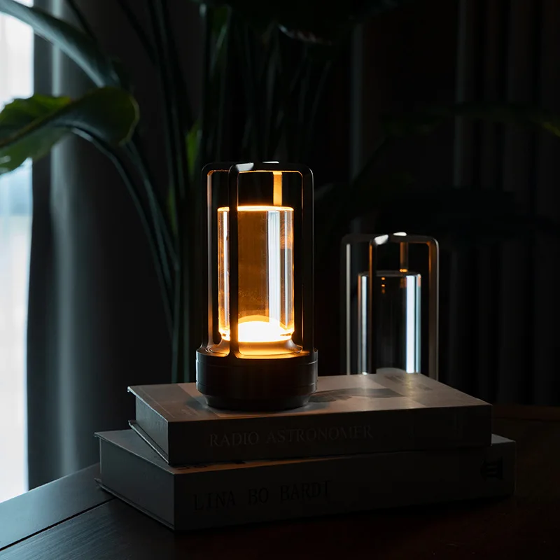 Elegant Transportabel Krystallampe med Genopladelig LED Lys