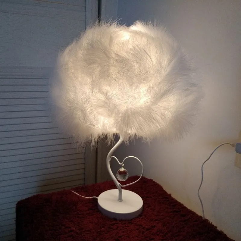Romantisk Bordlampe med Blødt Lys og Sky-Inspireret Design