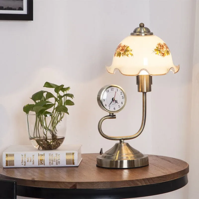 Blomsterformet Bordlampe med Landlig Elegance og Hyggebelysning