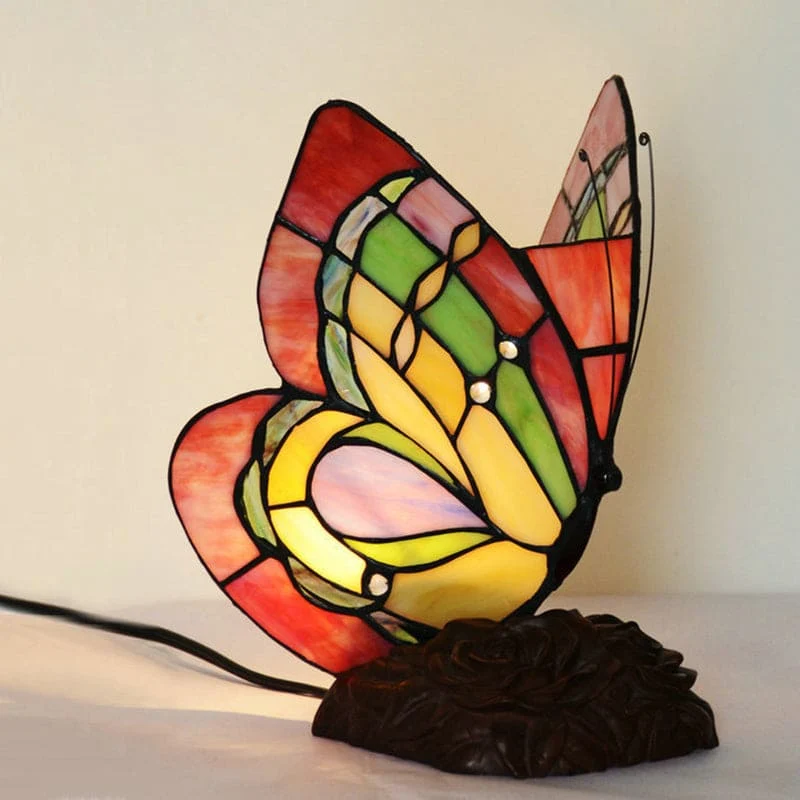 Romantisk Bordlampe med Blomstermotiv og Sommerfugl i Resine