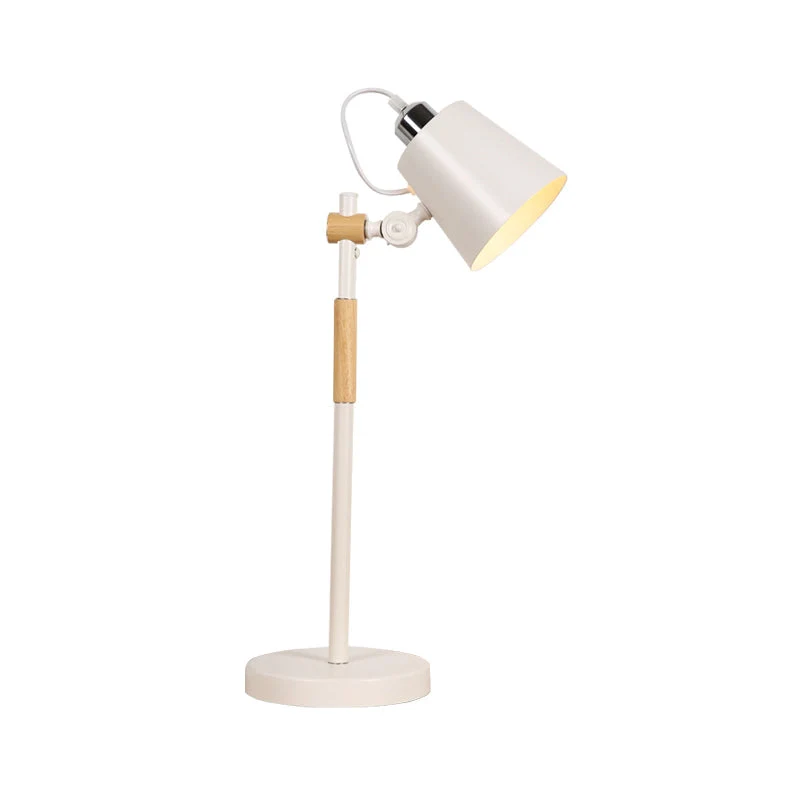 Industriel Bordlampe i Metal – Skab Moderne Hygge