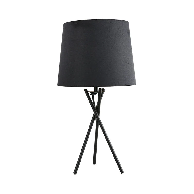 Minimalistisk Bordlampe med Blødt LED Lys i Tøjlampeskærm