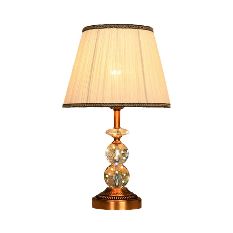 Elegant Bordlampe i Krystal med Moderne Kegleform