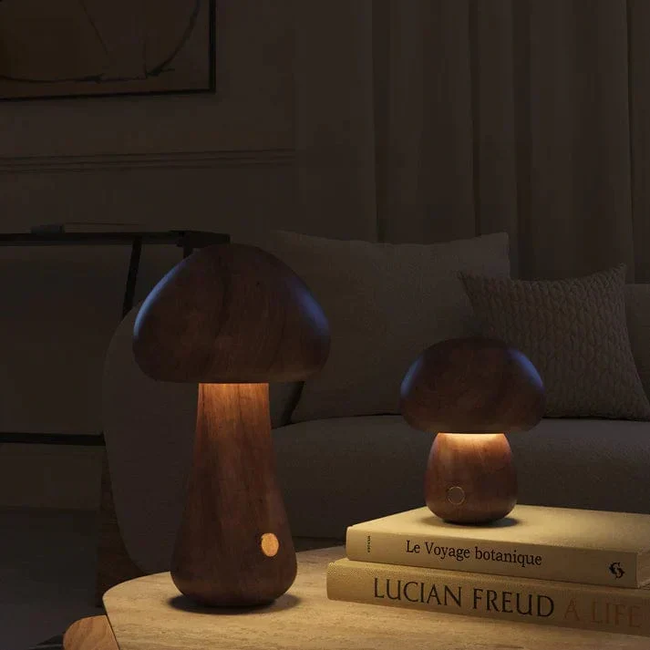 Trådløs Champignonlampe i Massivt Træ – Naturlig Elegance