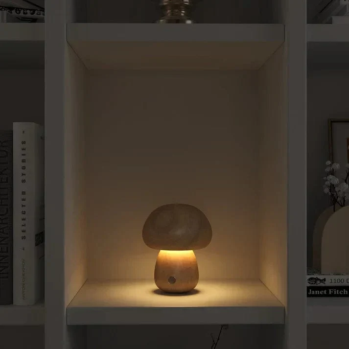 Trådløs Champignonlampe i Massivt Træ – Naturlig Elegance